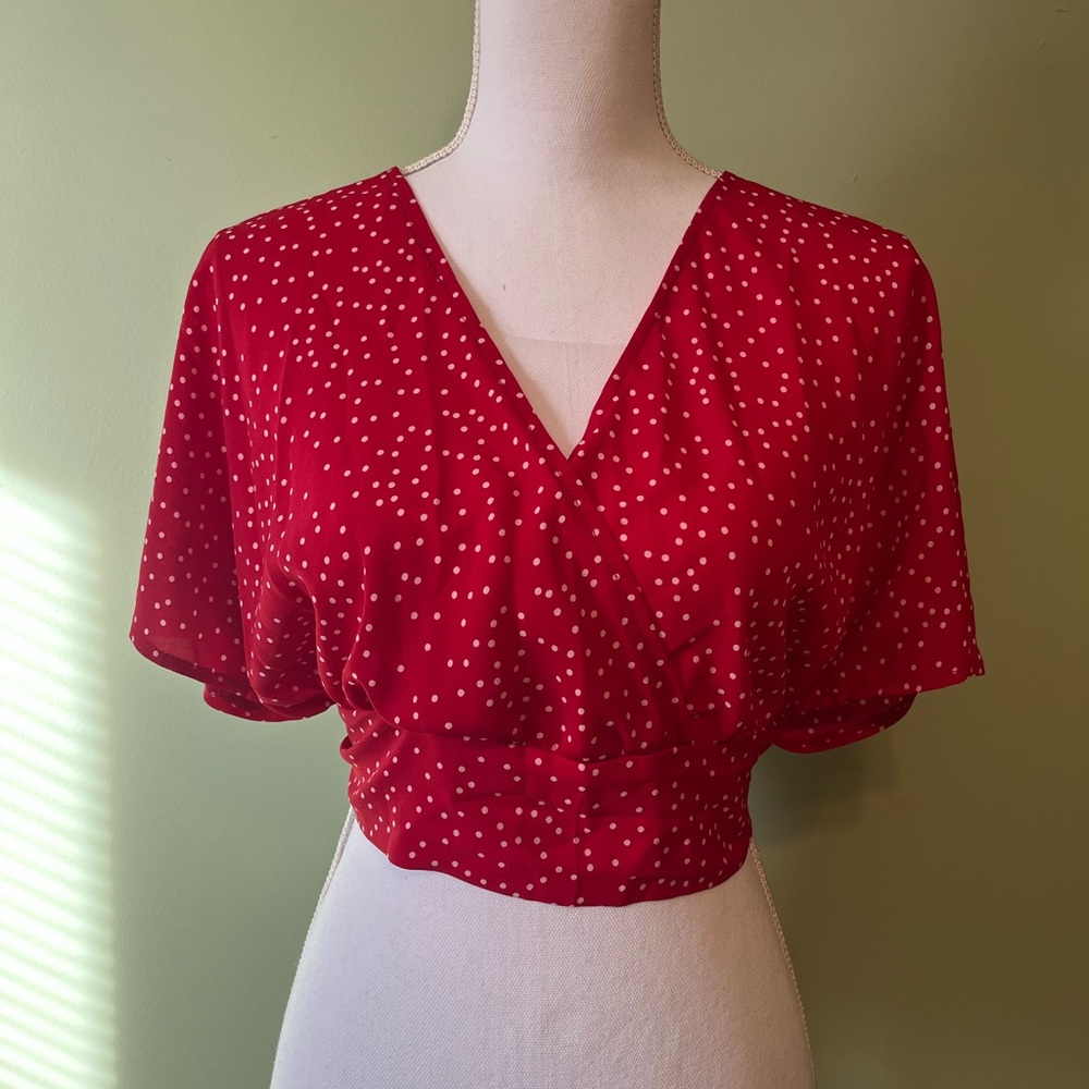 Red Flattering, Polka Dot, Crop Top with Flared Sleeves by SHEIN - Size 8-10